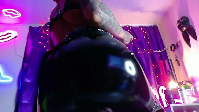 MadLustt: απευθείας συνομιλία ΧΧΧ