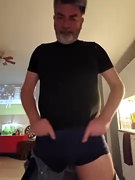 eruzam59000 在線直播表演