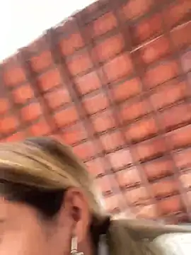 sabrinaneves' Live XXX Chat