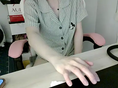 lucienguyen's Live XXX Chat