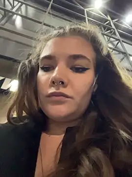 Holy_Tereza ওয়েবক্যাম শো