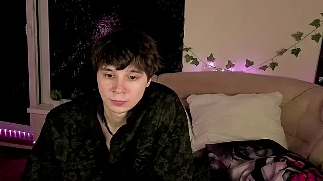 AnthonyCuutieのウェブカメラショー