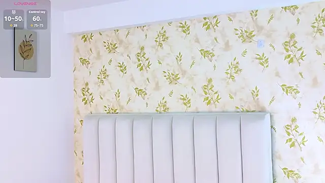 Lia_Honey Chat XXX live