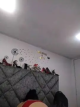 Shantey_Laurent: απευθείας συνομιλία ΧΧΧ