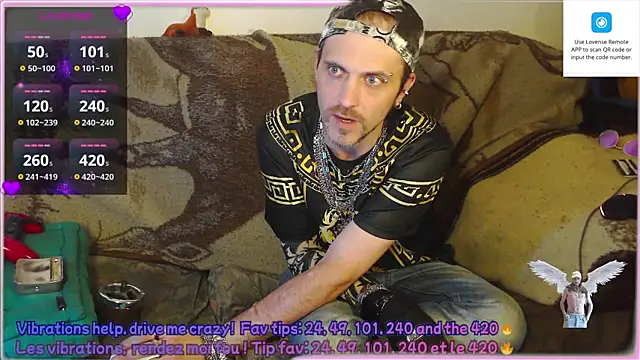 SwatRocShy: вебкам-шоу