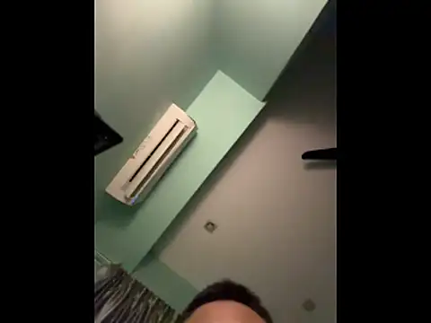 flyguy_928 网络视讯表演