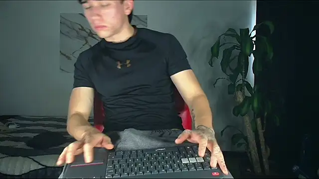 Logan_sixxer Adlı Modelin Web Kamerası Şovu