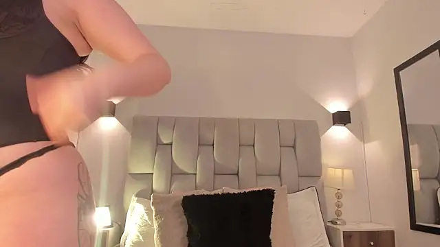 Seraphyne666 即時 XXX 聊天