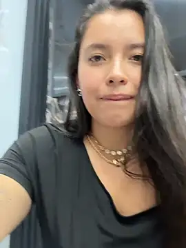 Miss_Bella_Flame 即時 XXX 聊天