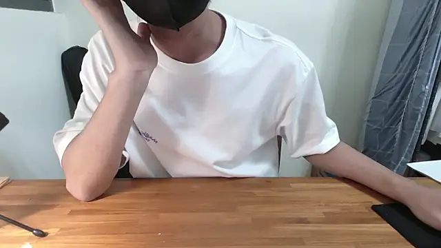 Louis__20y Webcam show