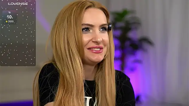 CataleyaKirk Adlı Modelin Canlı XXX Sohbeti