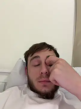 Julian128 Webcam show