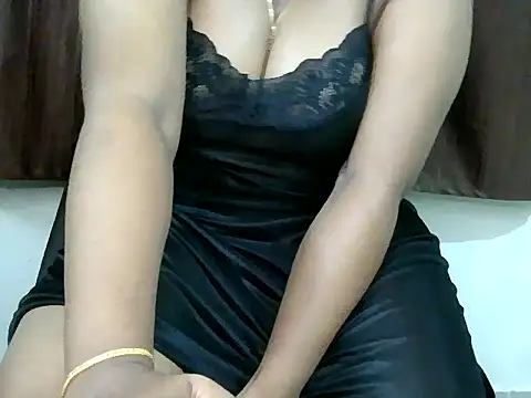 Živý XXX chat MALLU_WAVES