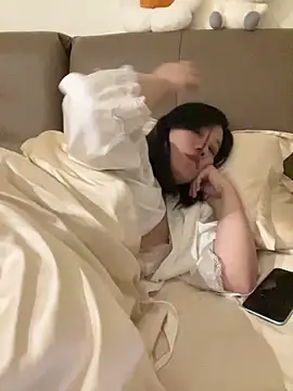 Feifei123521 网络视讯表演