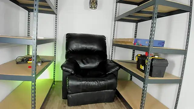 Show modela Michael_fox06 na web-kameri