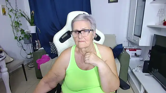 Selenna57 Chat XXX live