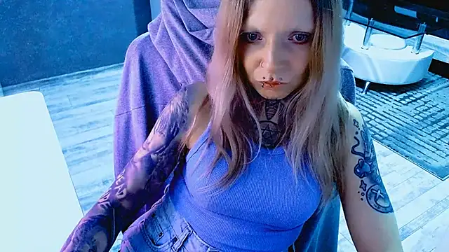 InesGold Adlı Modelin Canlı XXX Sohbeti