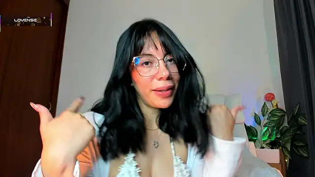 Živý XXX chat Silvanna-Moree