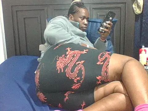 Chat +18 de SexyTirries13 ao vivo