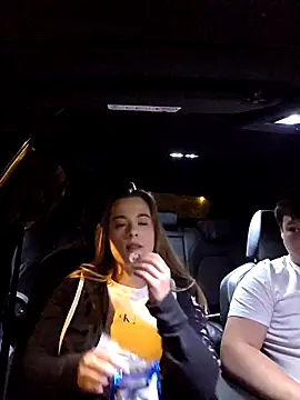 Chat XXX en directo de Luna_Lynn