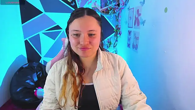 little_emma0 live XXX chat