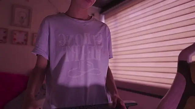 Chat XXX Live tommy_blue