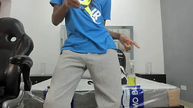 Pokazy przed kamerką – khris__evans