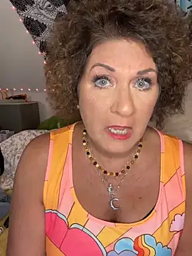 Chat XXX en directo de SuzyCatzz