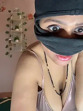 Webkamerová show Model_bhabhi_couple