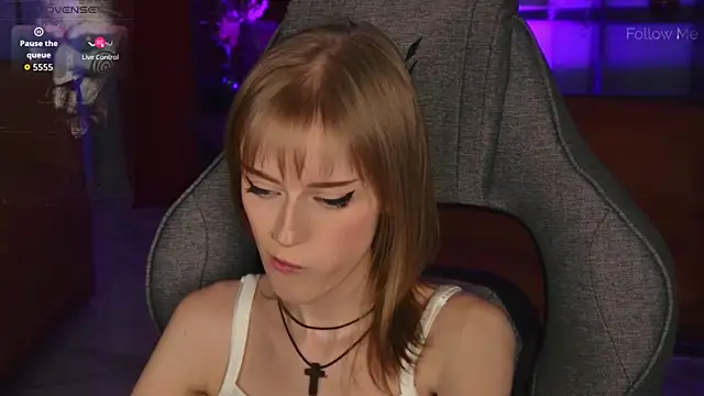 KiraMontoyaのライブXXXチャット