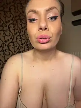 KrisKkiki's Live Chat Room