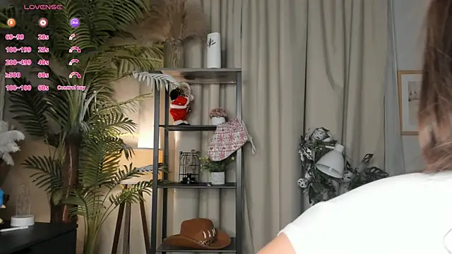 ThelmaJusto élő XXX-chatje