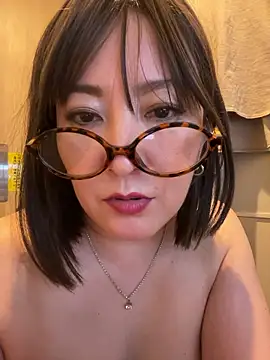 Mitsuco_surflady's Webcam Show