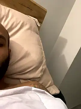 islandvybee55's Webcam Show