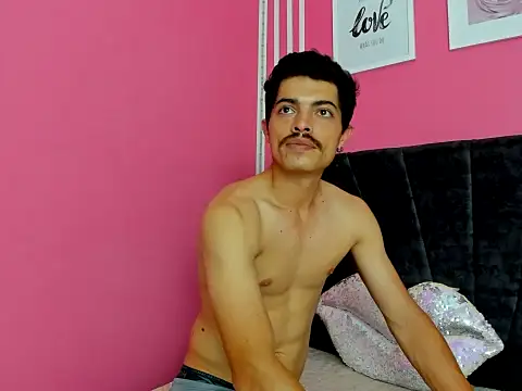 Show modela taylor_Stele na web-kameri