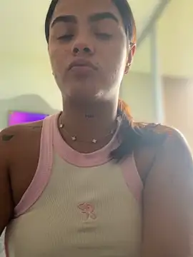 Kaily_Sweet16: онлайн-секс-чат