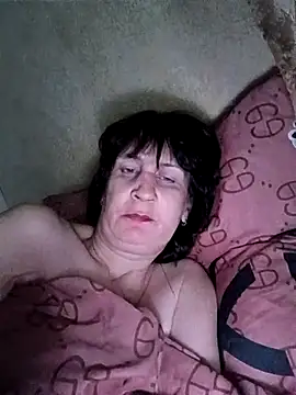 Laura_Kiss 现场XXX聊天