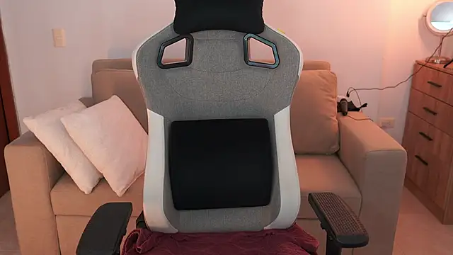 XXX chat uživo modela anyacutex