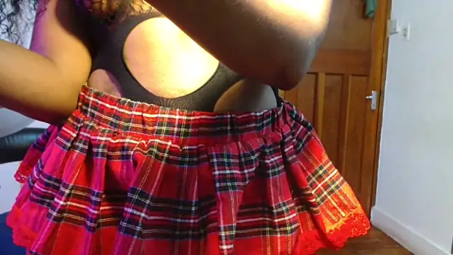 XXX chat uživo modela Moreish-06