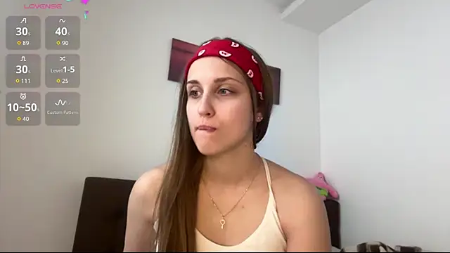 EvaRenard Adlı Modelin Canlı XXX Sohbeti