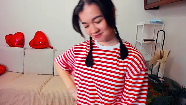 ShanaYock Live XXX-Chat