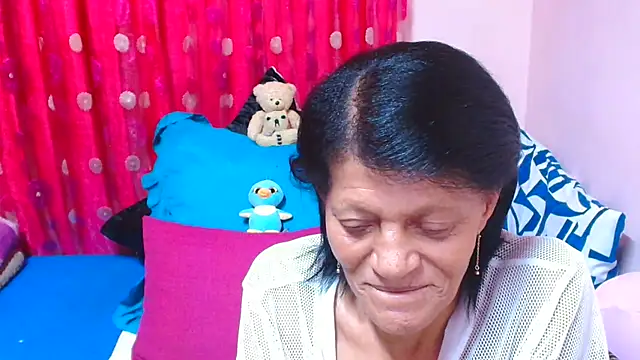 SLUTTYROXY Adlı Modelin Canlı XXX Sohbeti