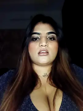 Sanaya_Gil: онлайн-секс-чат