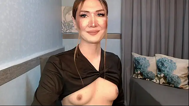 xMeganFucks69 Webcam Show