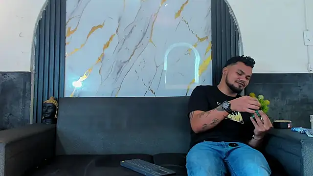 Latins_on_fire 网络视讯表演