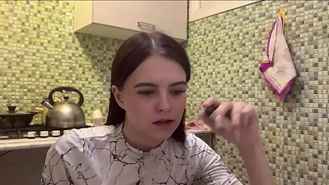 Chat +18 de KikiAmino ao vivo