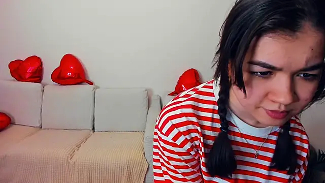 ShanaYock 即時 XXX 聊天