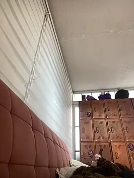 Chatroom XXX en direct de PamelaJonsom_