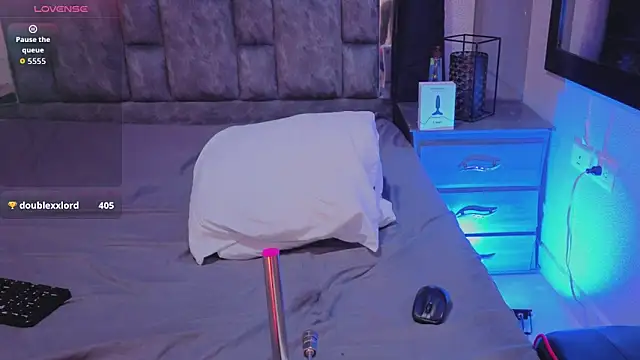 LeoMonnroe 在線直播表演