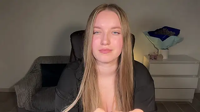 Chatroom XXX en direct de EvaMaddison